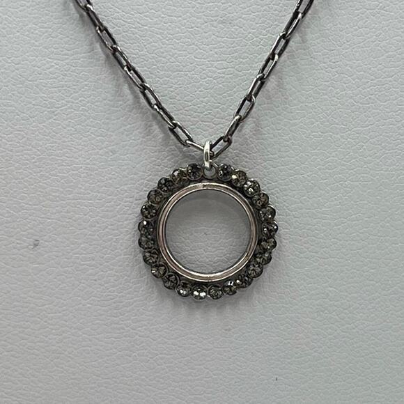 Catherine Popesco Vintage Art Round Gray Crystal Pewter Tone Necklace - Picture 2 of 15